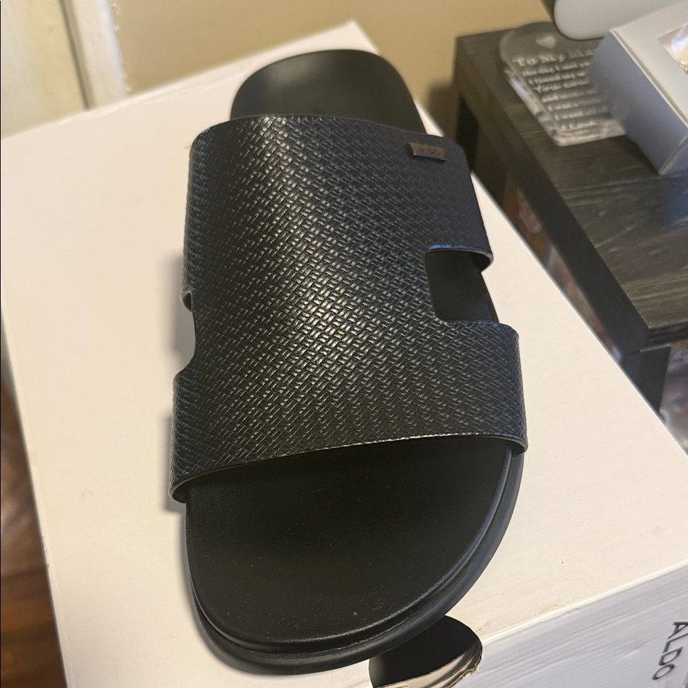 Aldo Men's Black Textured Slide Sandals